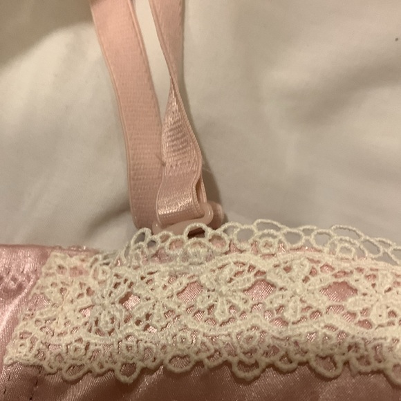 Dusty rose matching bra and thong set 36B Rampage - Picture 7 of 16